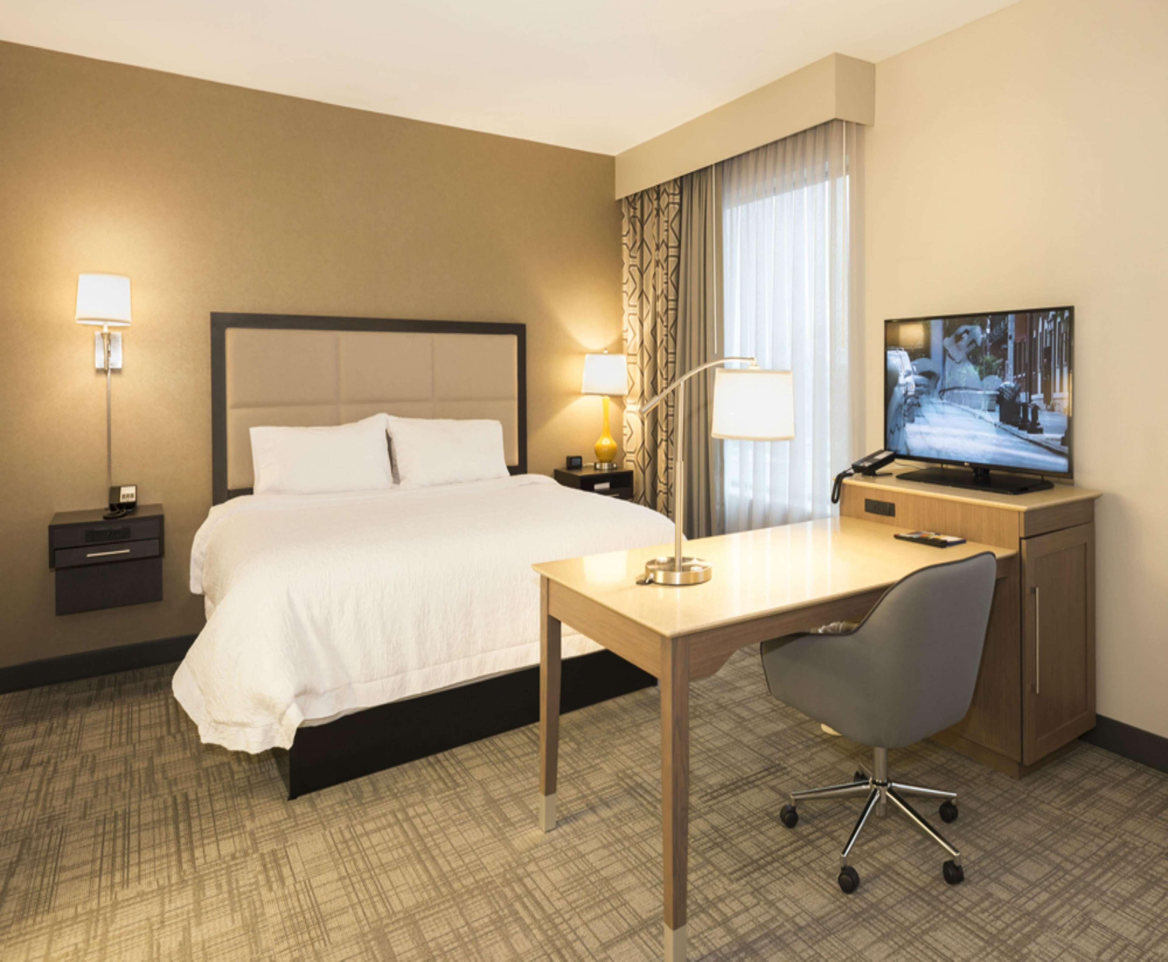 Hampton Inn And Suites Minneapolis University Area, Mn Exterior foto