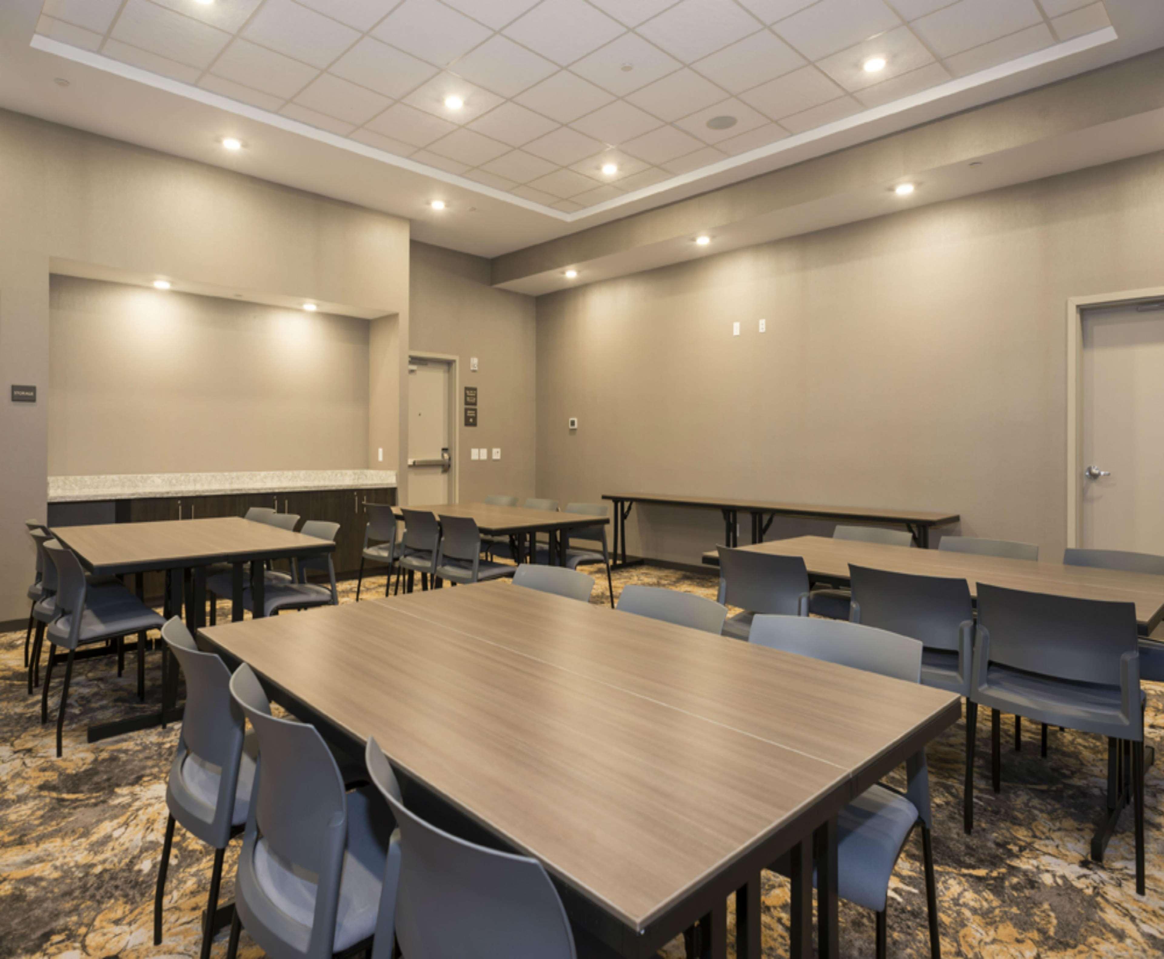 Hampton Inn And Suites Minneapolis University Area, Mn Exterior foto